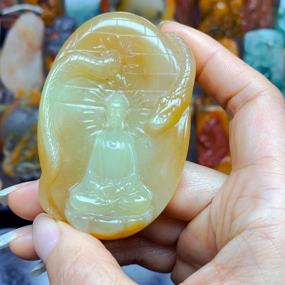 石英质玉（黄龙玉）未镶嵌颈饰