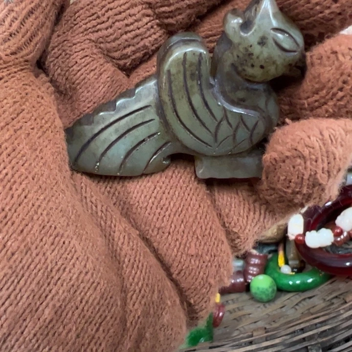 和田玉（青白玉）未镶嵌挂件