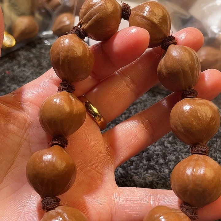 陈***）吊坠橄榄核2.0✖️2.3