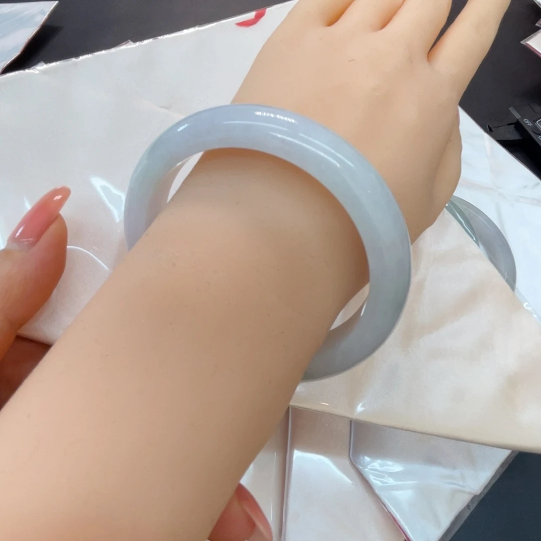 未镶嵌手镯翡翠翡翠手镯