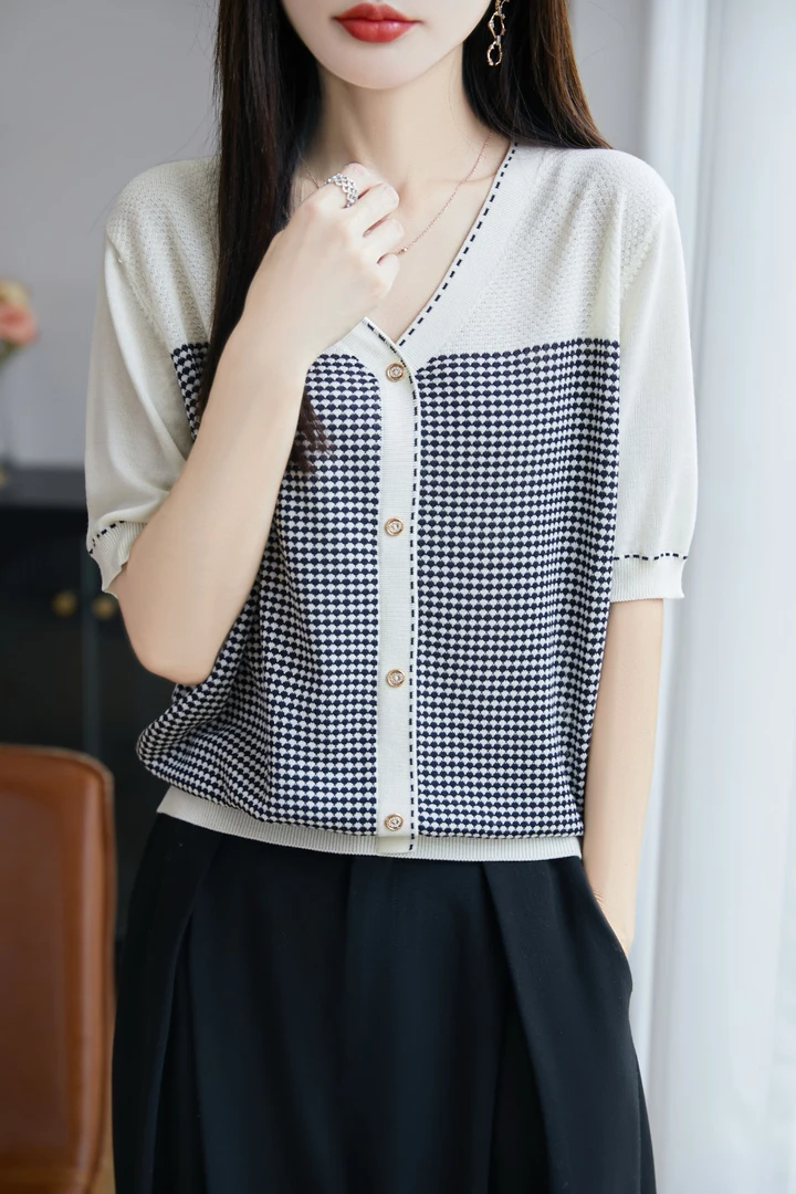 100莱赛尔天丝V领格纹短袖t恤女夏季2025新款洋气大码女针织上衣