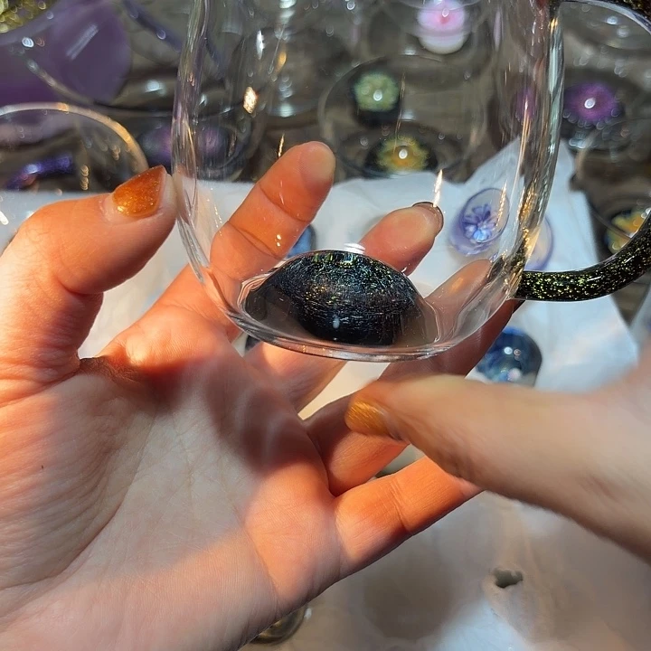 玻璃茶色诚然黑星空