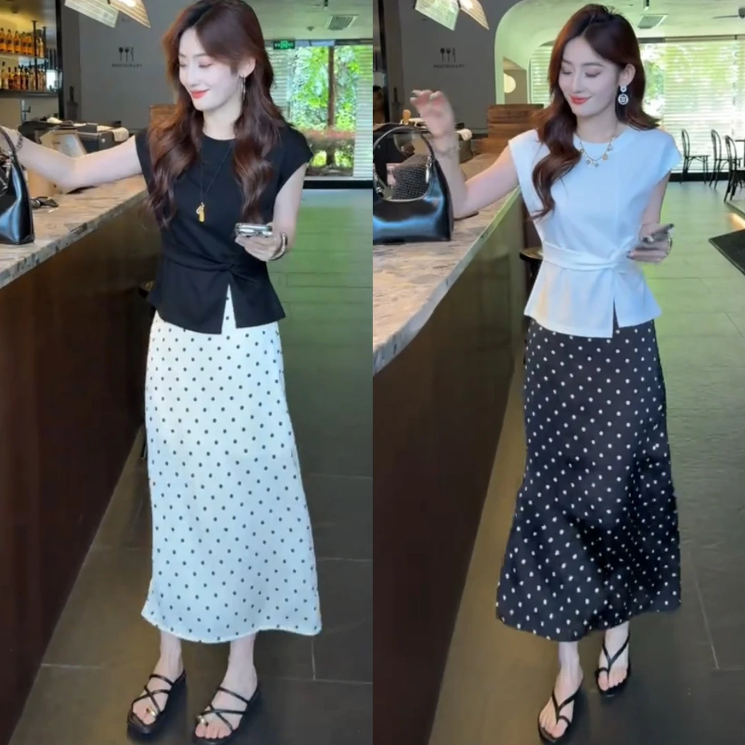 爆款超好看夏季两件套女装收腰小衫+波点半身裙时尚减龄两件套
