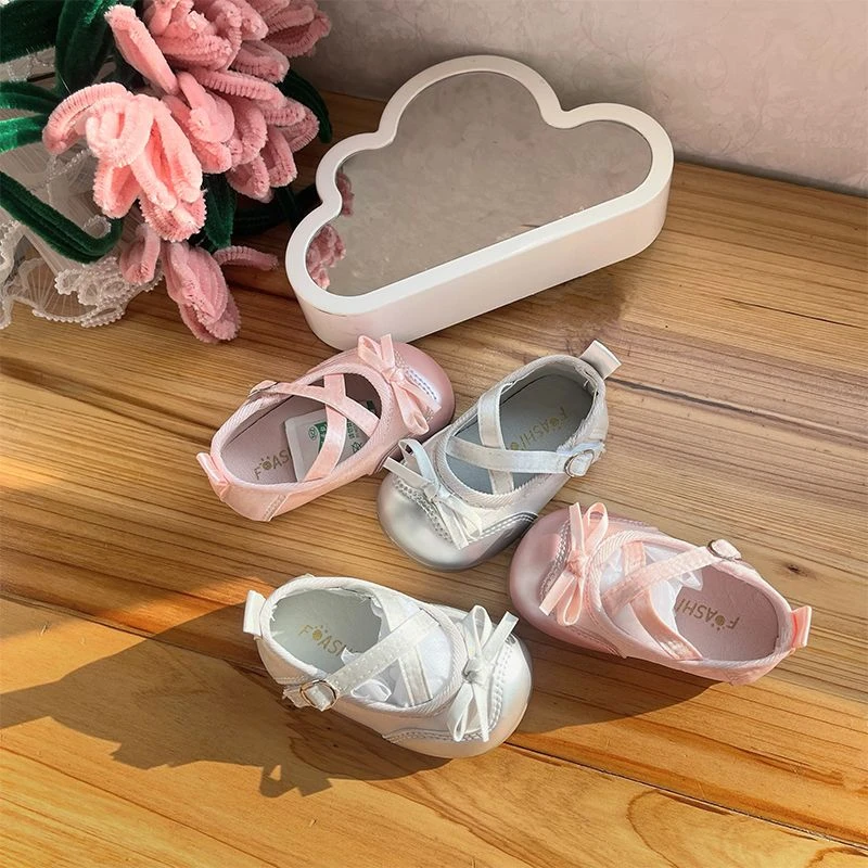 女宝宝单鞋韩版银色皮鞋秋季儿童舒适柔软鞋浅口蝴蝶结防滑学步鞋