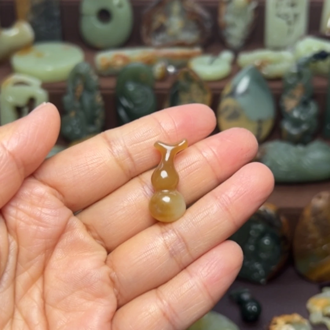 【闪购商品】岫岩老玉（透闪石质玉）未镶嵌颈饰༺**༻