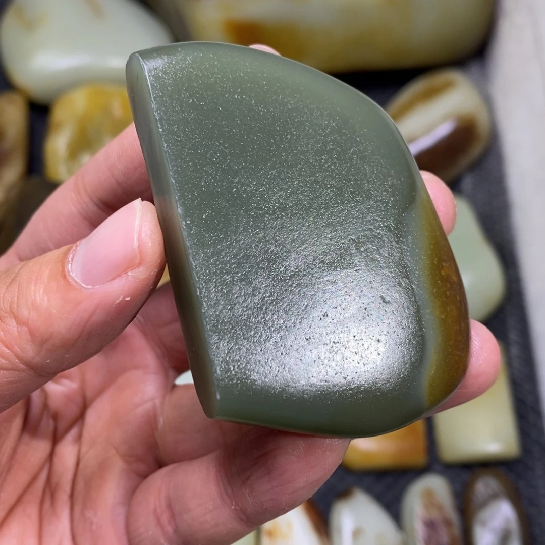 上***人定制和田玉未镶嵌和田玉