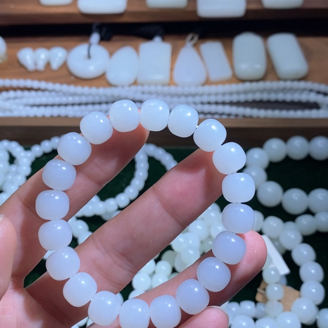 未镶嵌手链和田玉江****司