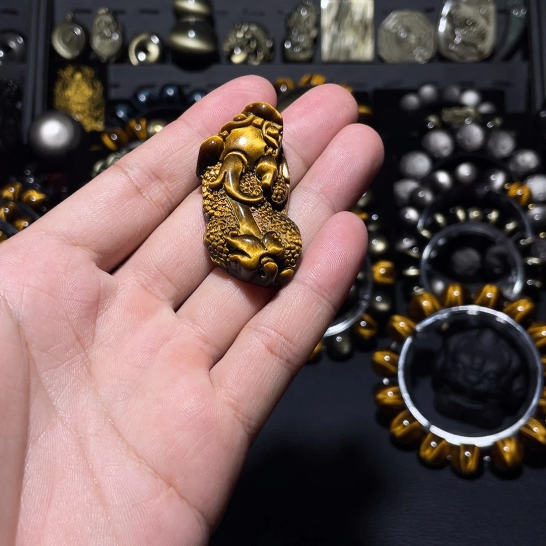 未镶嵌木变石（虎睛石）珠宝奇石蜜****?