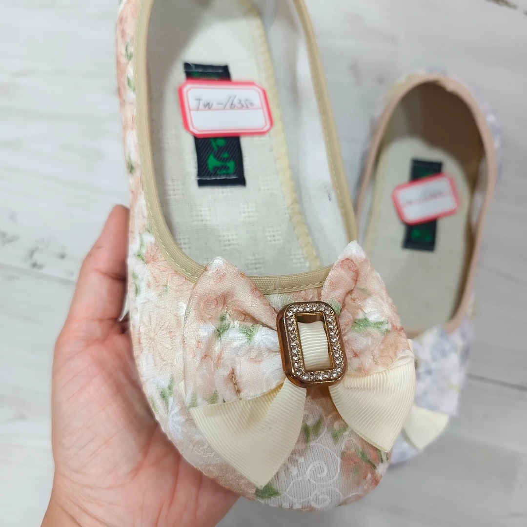 TW16530重工刺绣蝴蝶结女布鞋