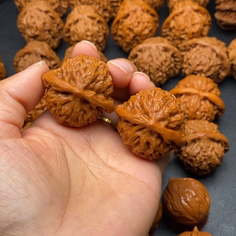 【闪购商品】文玩核桃把件38宫灯