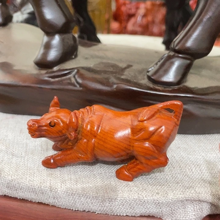 香榧木牛工艺品vbbb