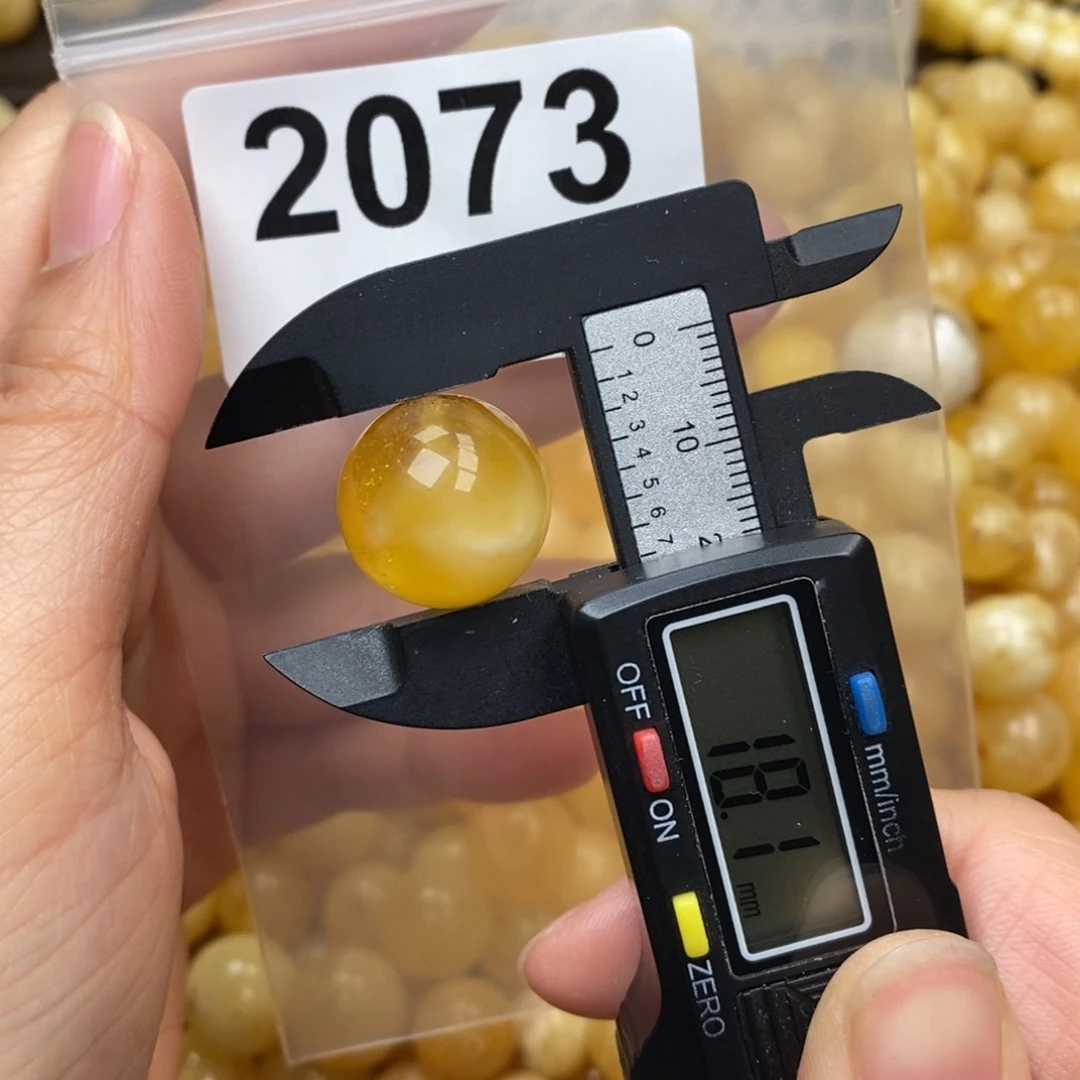 蜜蜡珠宝奇石未镶嵌