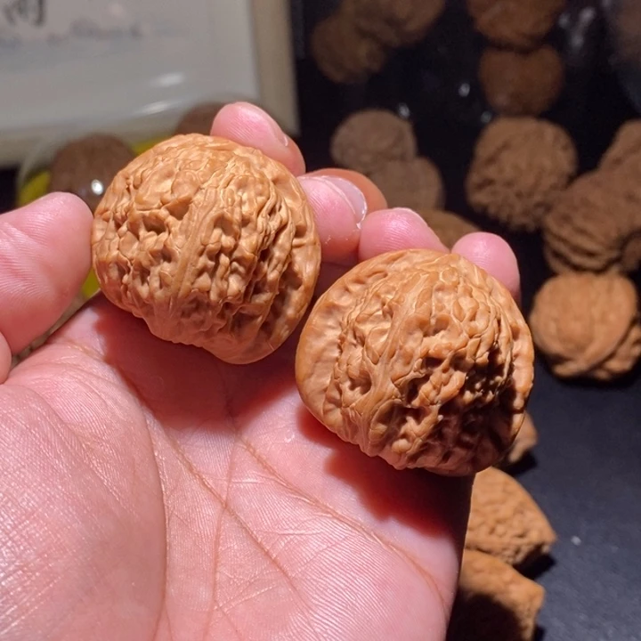 把件文玩核桃白狮子