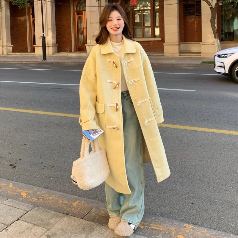 奶黄色牛角扣毛呢外套女2024新款深秋初冬穿搭学院风气质呢子大衣