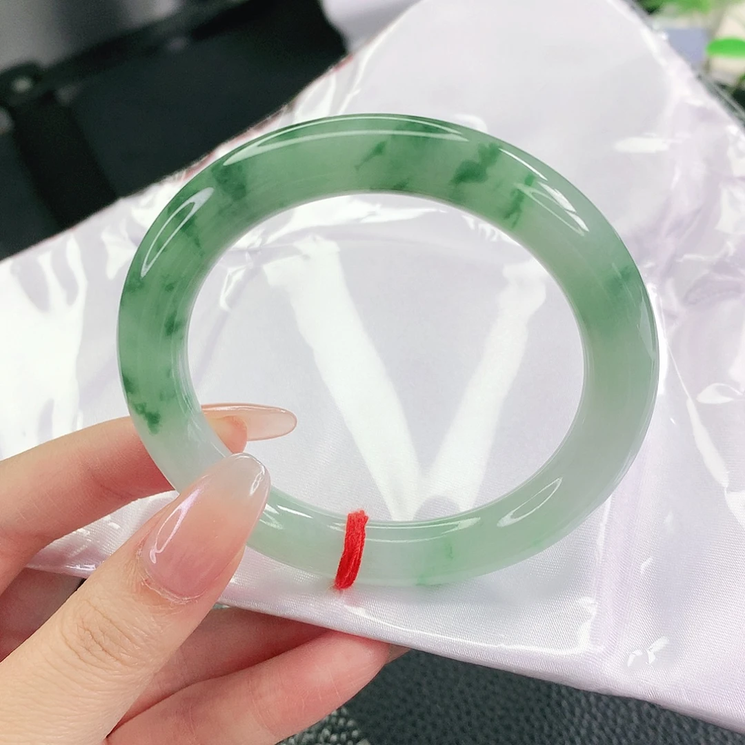 翡翠未镶嵌手镯55圈