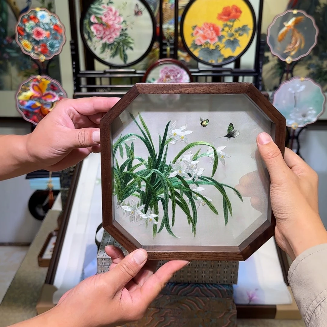 刺绣刺绣工艺精湛