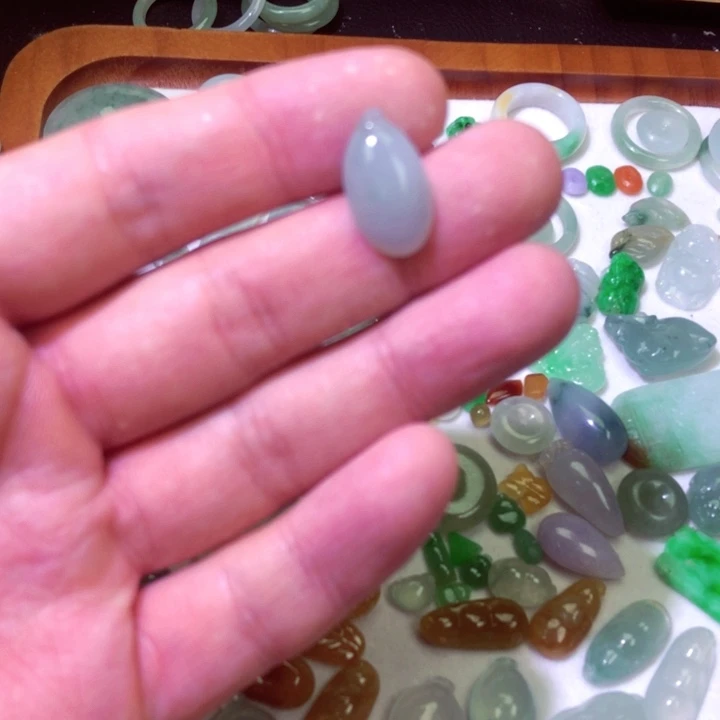 翡翠未镶嵌颈饰天然a货翡翠