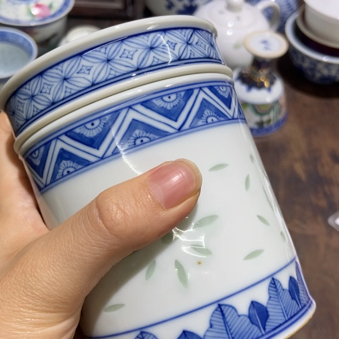 A***e陶瓷艺术品的设计