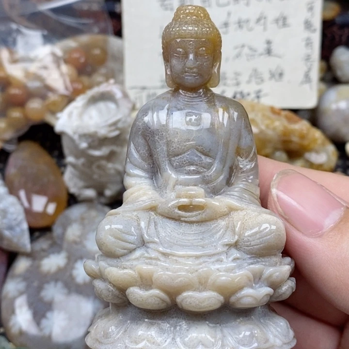 石英质玉未镶嵌颈饰