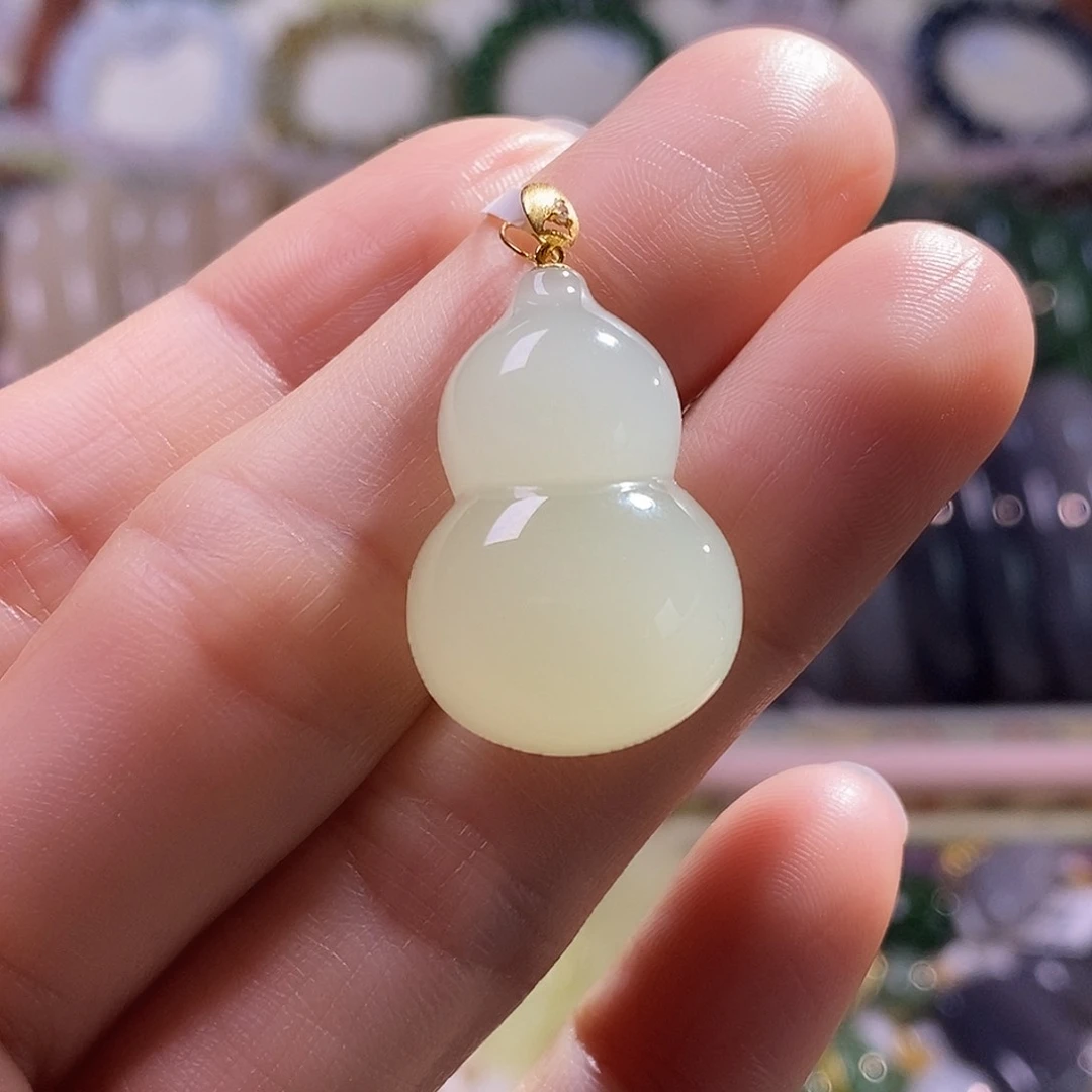 颈饰未镶嵌和田玉金镶黄口葫芦吊坠