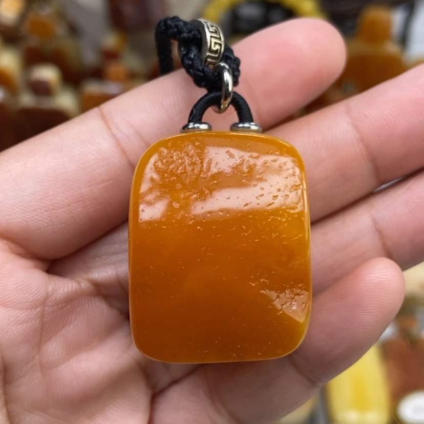 【闪购商品】琥珀颈饰未镶嵌
