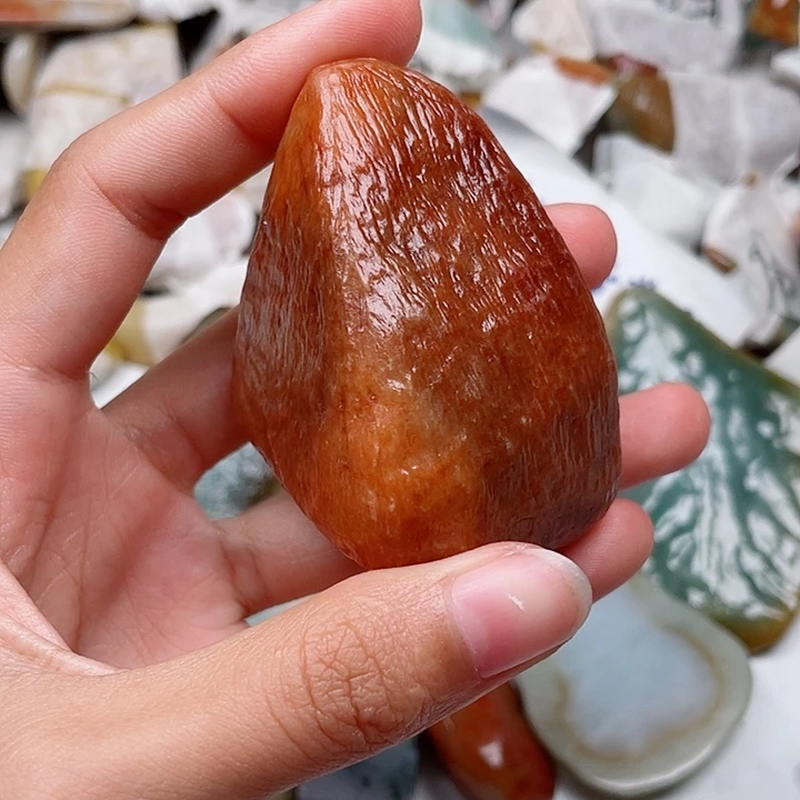 硬***肥颈饰未镶嵌翡翠翡翠