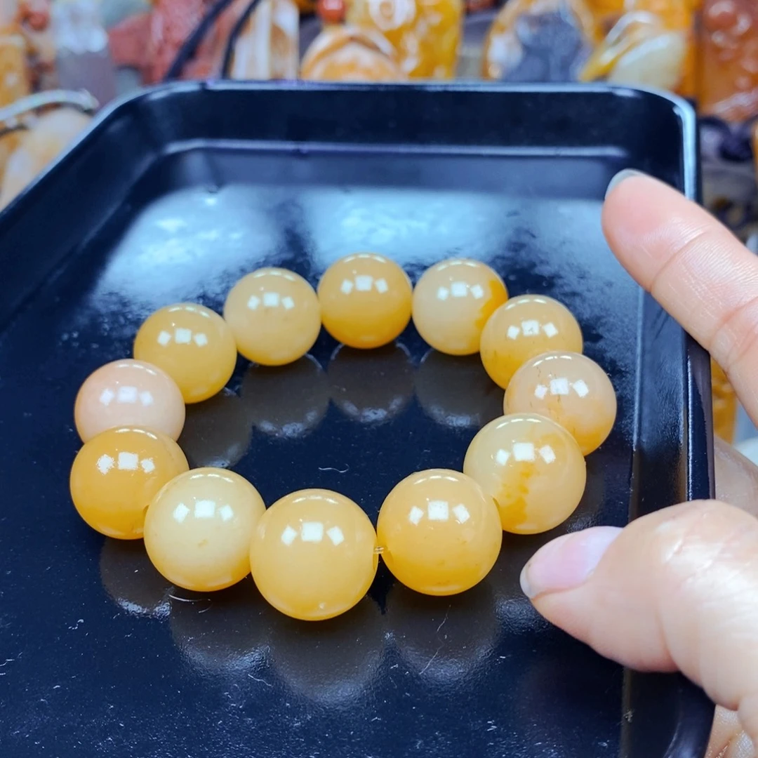 石英质玉（黄龙玉）未镶嵌颈饰