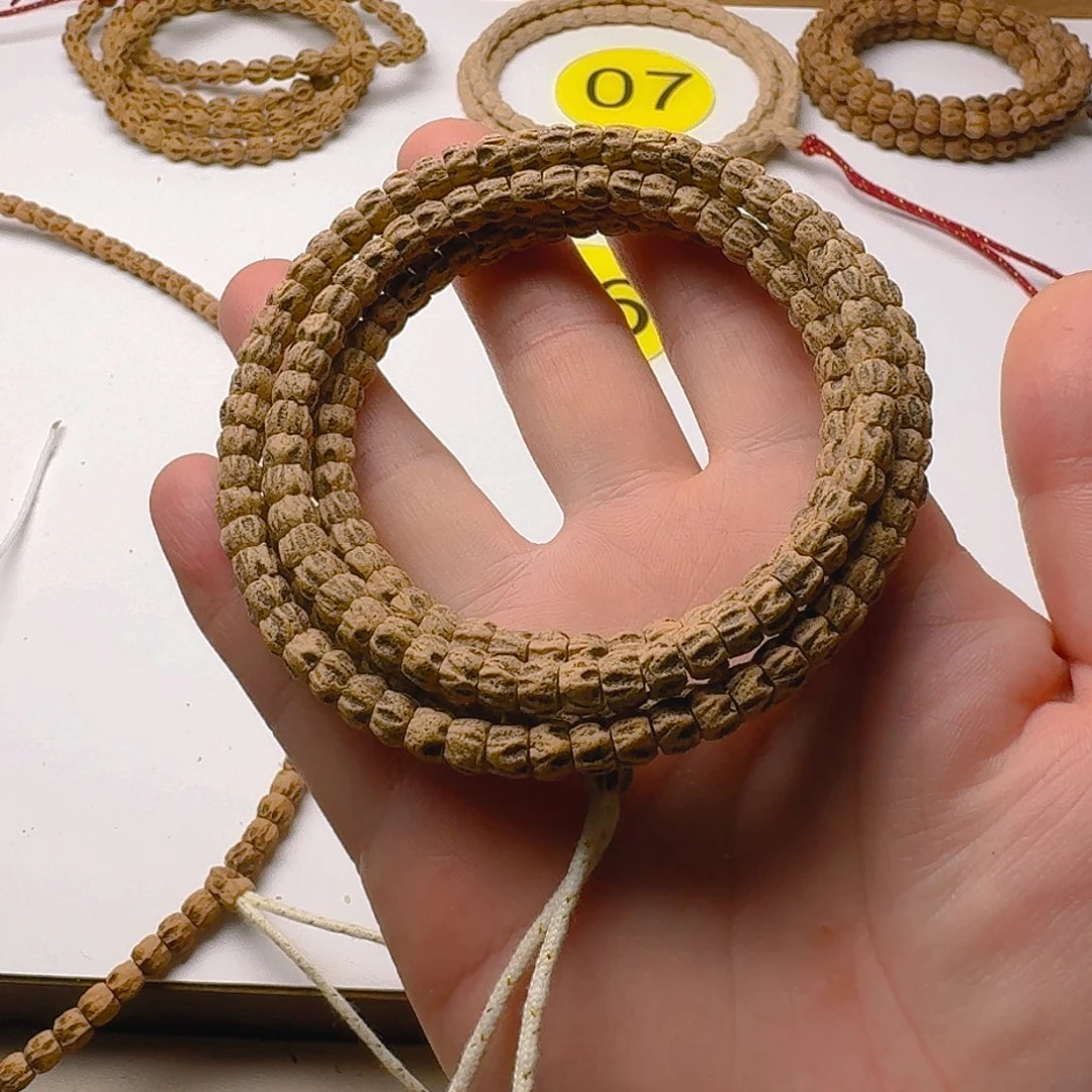 柏香籽/百香籽吊坠琦*