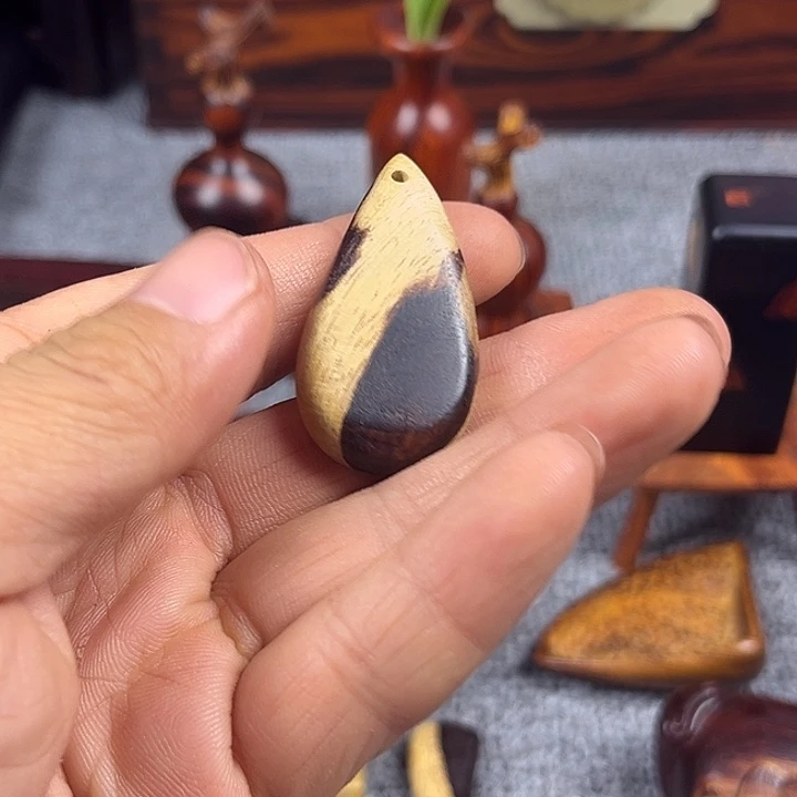 黄花梨/降香黄檀小吊坠