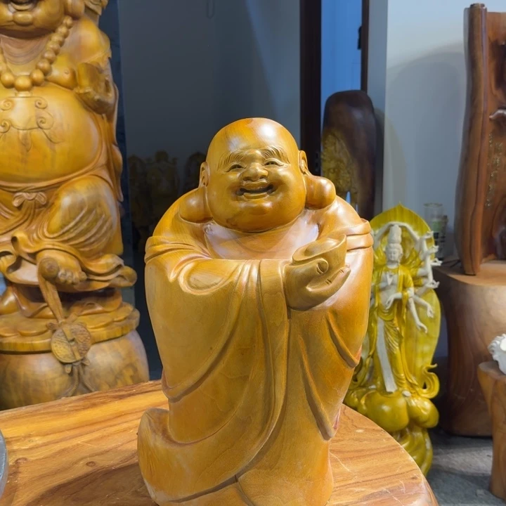 游***爵香樟木长30厘米高50