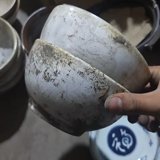摆件陶瓷盘子碗啥都有