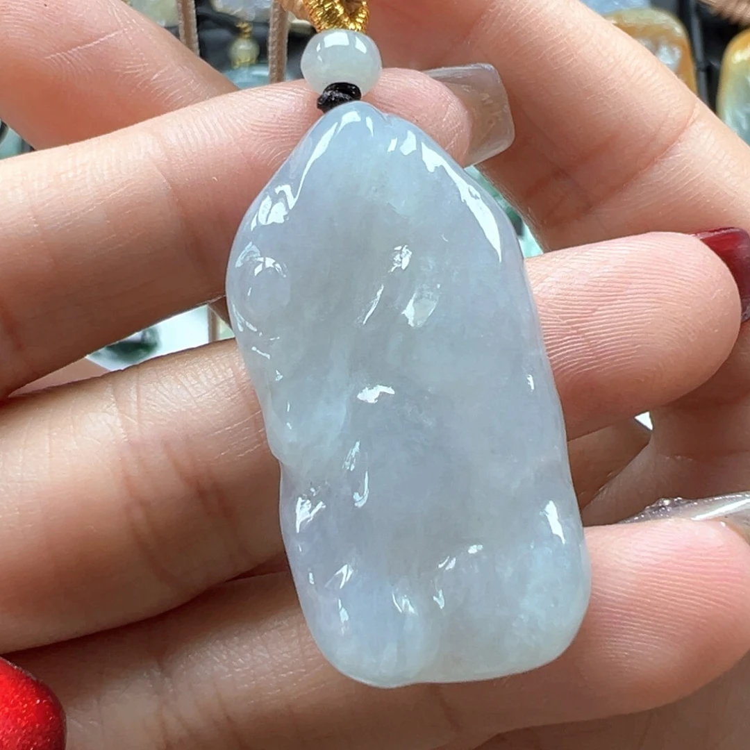 翡翠颈饰未镶嵌随行