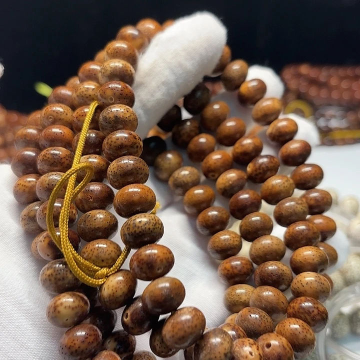 吊坠星月菩提12*9苹果珠棕红长串108+12