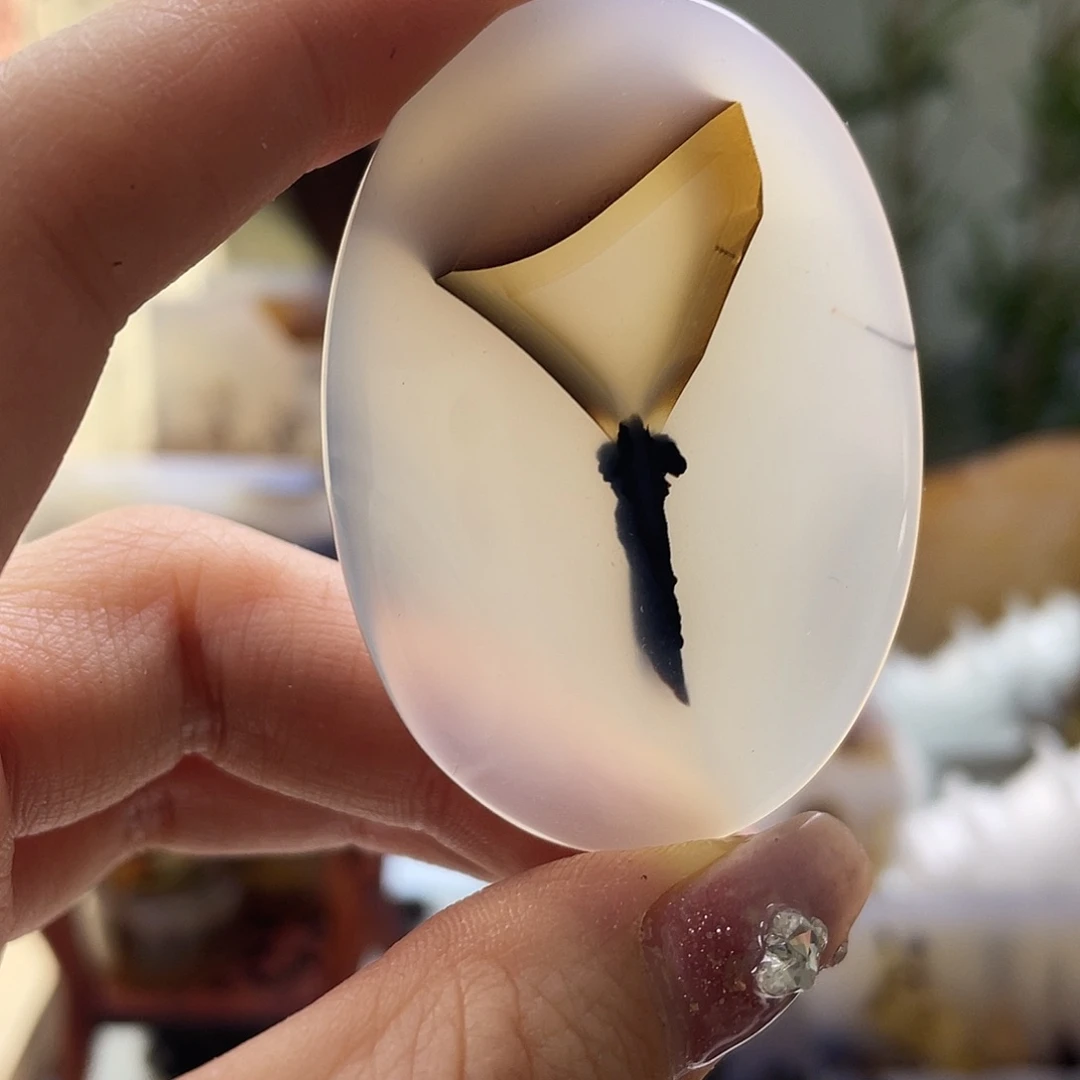 玛瑙/玉髓未镶嵌珠宝奇石