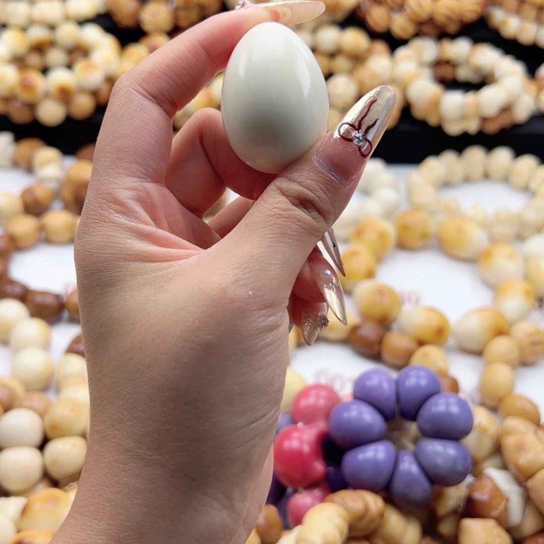 吊坠白玉菩提鸡蛋瑕福利