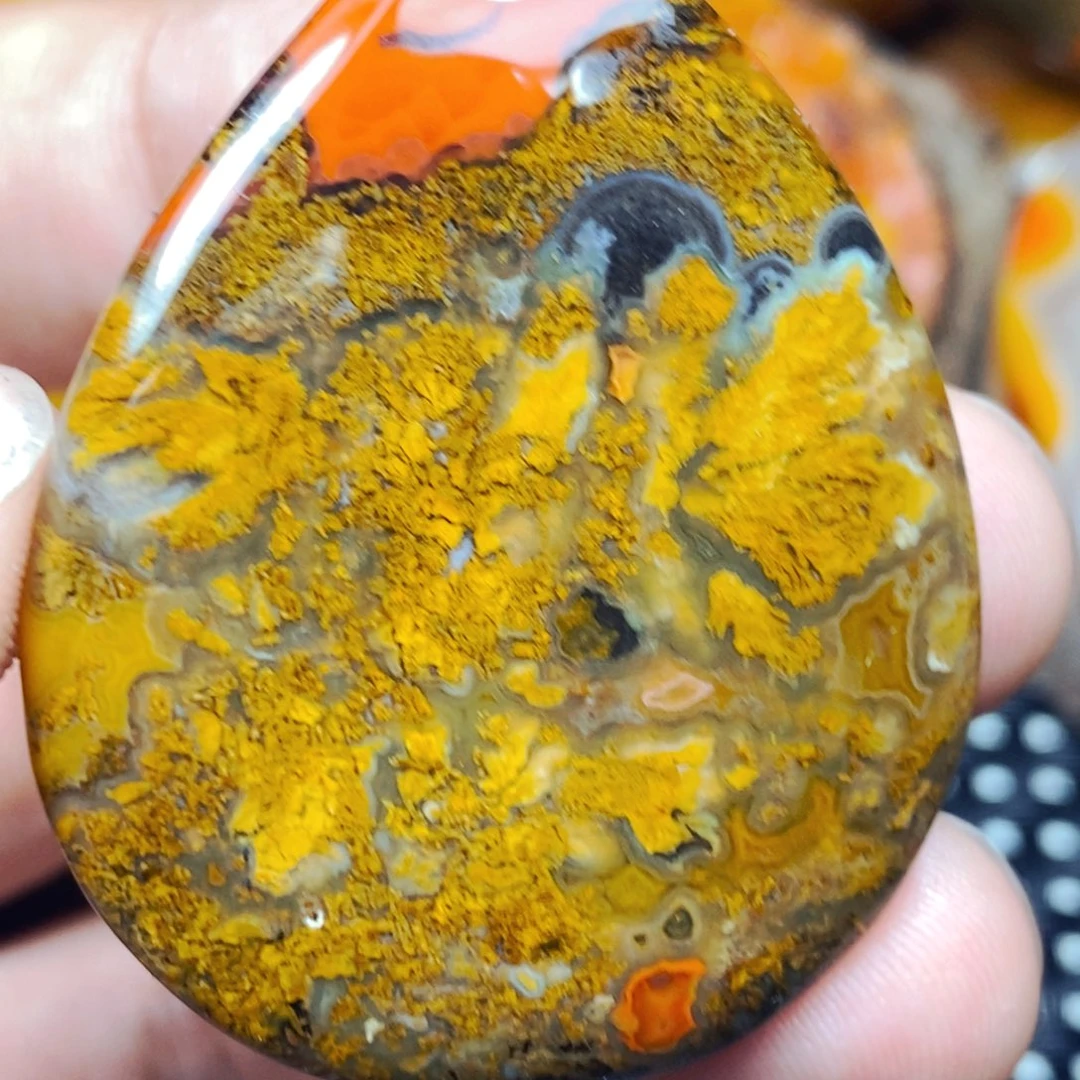 未镶嵌吊坠(不含链)玛瑙/玉髓铁*