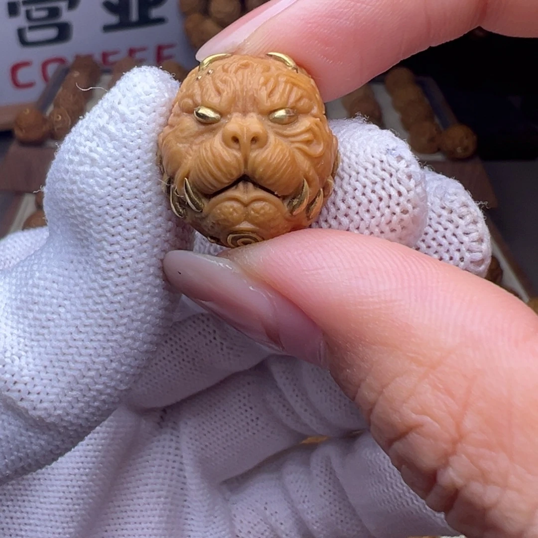 猴头核桃把件镶嵌款狗王全品有正常封口线