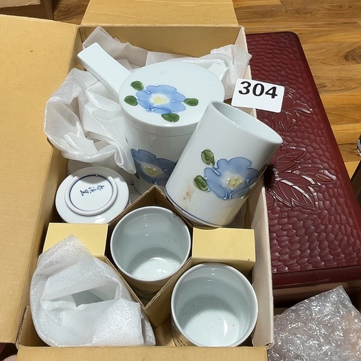 瓷片呀工艺品摆件瓷器摆件正能量