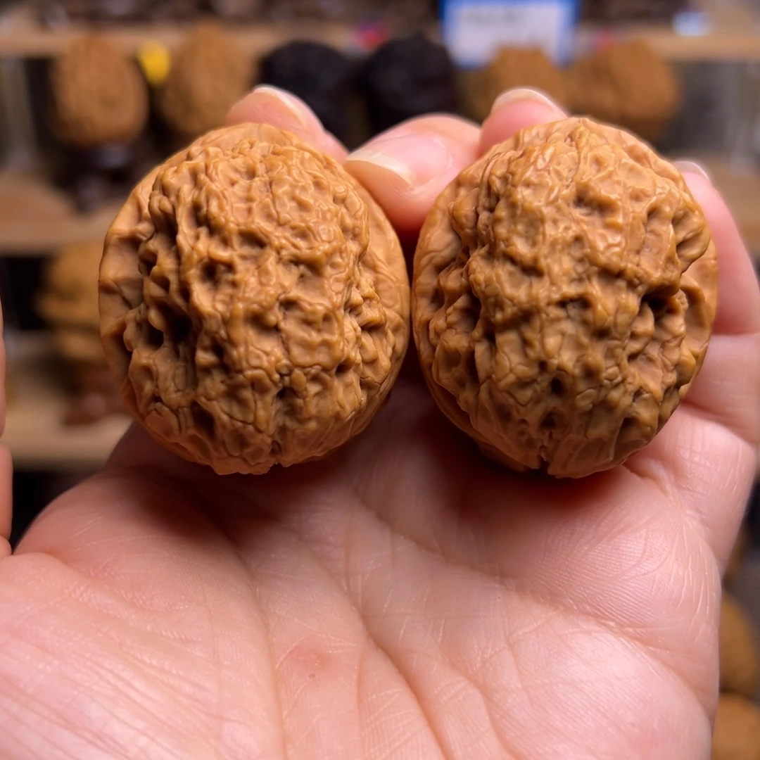 文玩核桃把件14w赤龙金蟾42尺