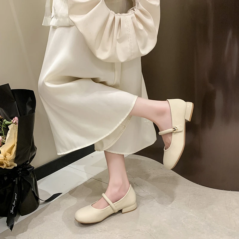 三福法式玛丽珍女鞋2025新款气质百搭浅口软底复古奶奶鞋粗跟单鞋