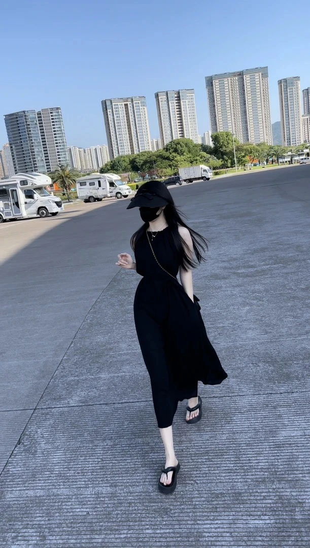 夏季无袖随性宽松连衣裙