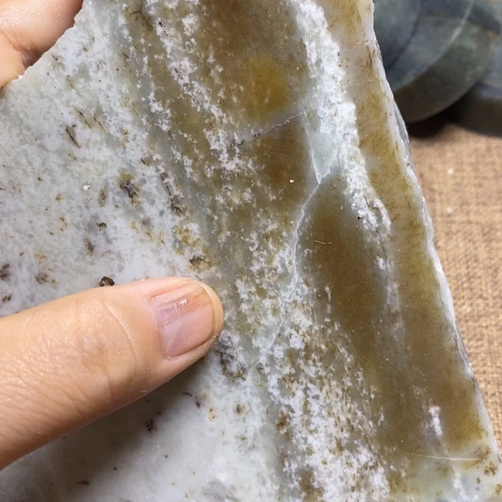 和田玉（糖玉）未镶嵌挂件