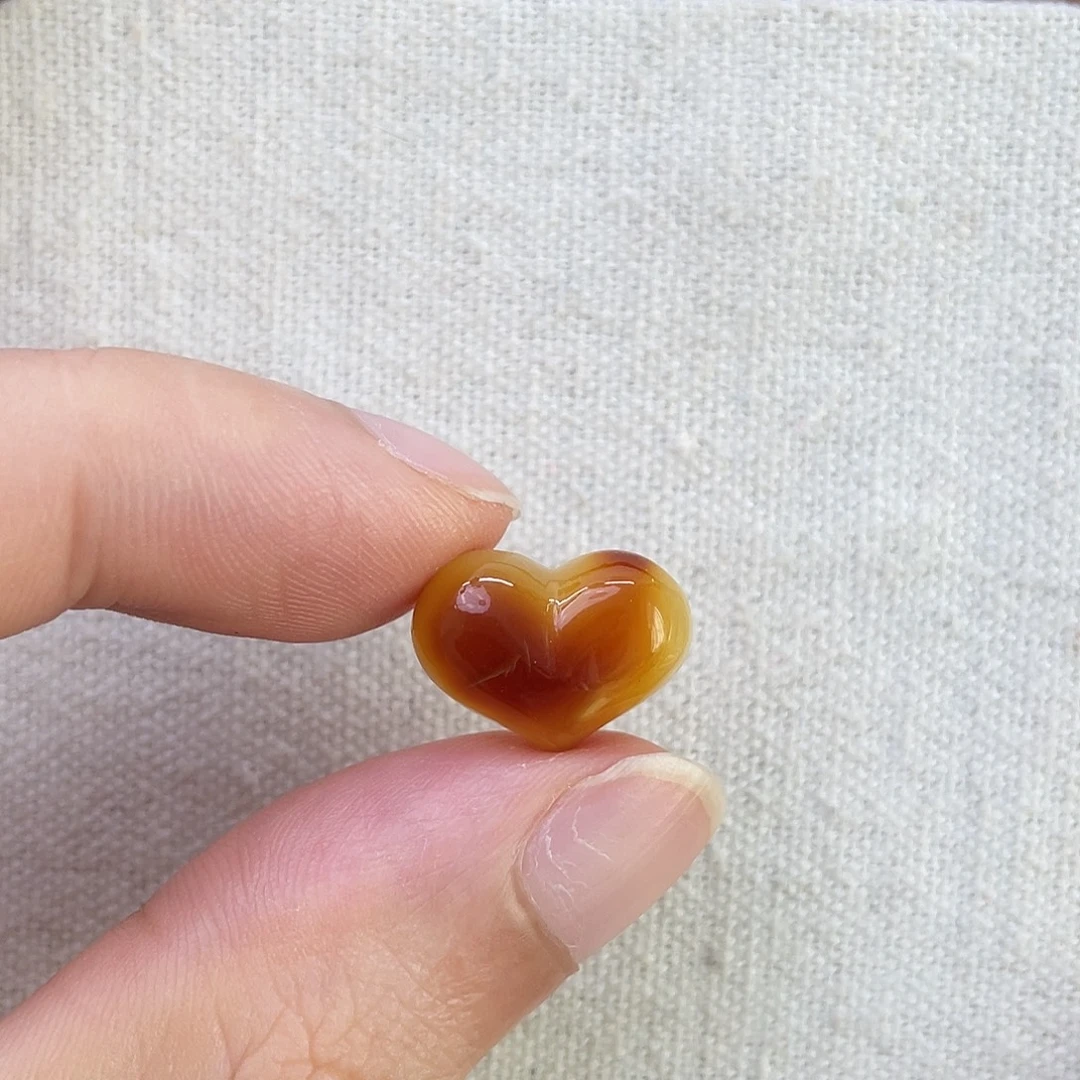 琥珀未镶嵌珠宝奇石16屁桃