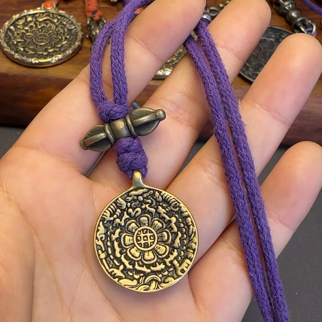 逐****泥塑藏传牌子……藏传牌子