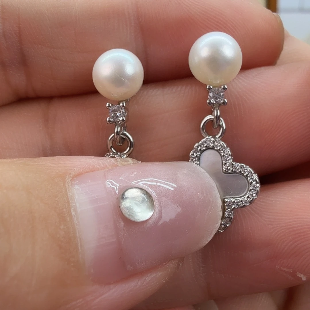 淡水珍珠耳饰未镶嵌