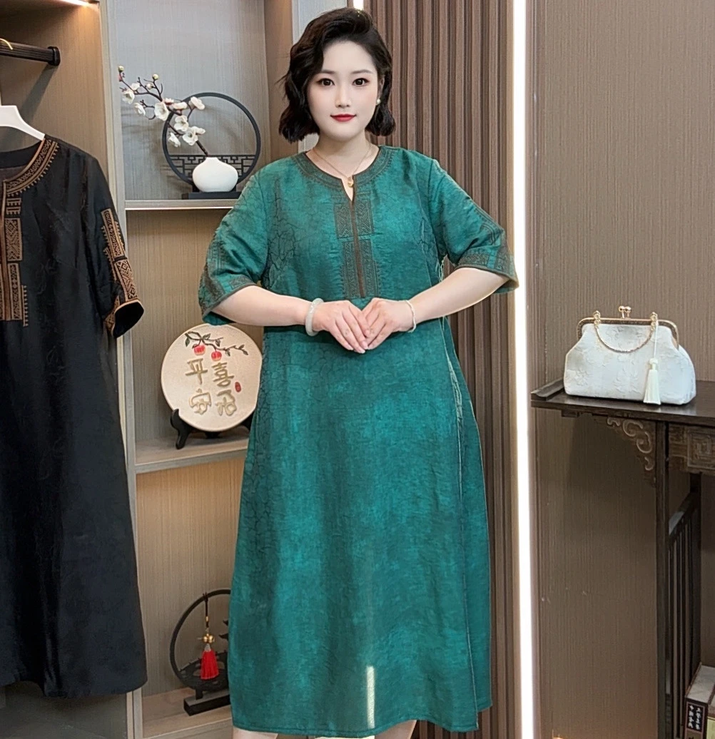 【薄荷】2025新款高端重磅时尚素雅新中式风格印花遮肉显瘦连衣裙