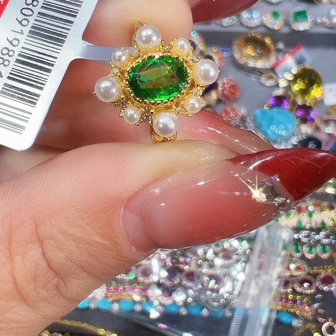 银S925镶嵌戒指石榴石（沙弗莱）