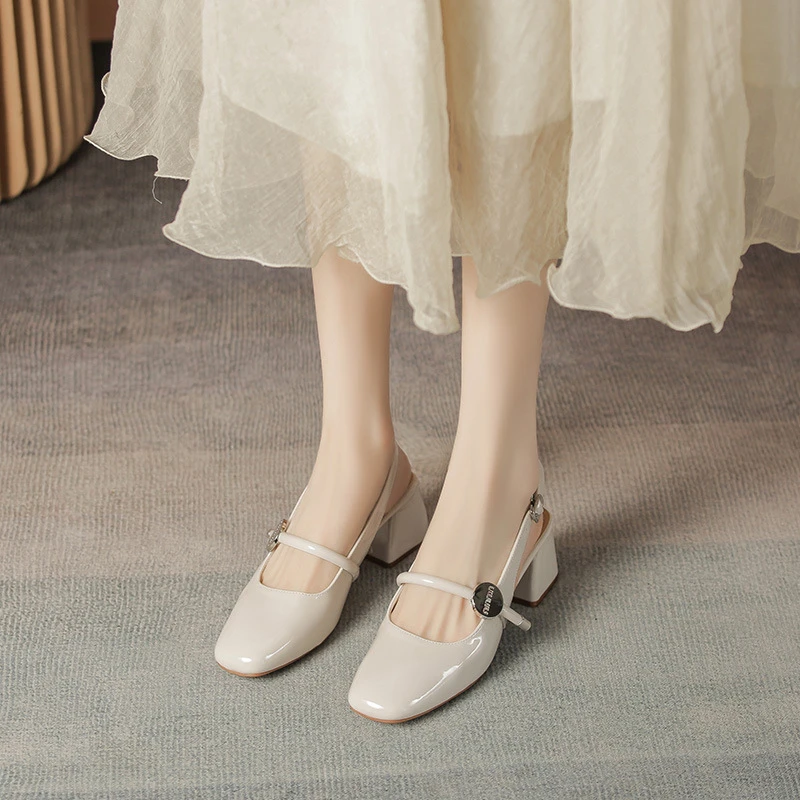 法式方头玛丽珍女鞋高跟粗跟单鞋2025年字扣高跟鞋后空包头凉鞋女