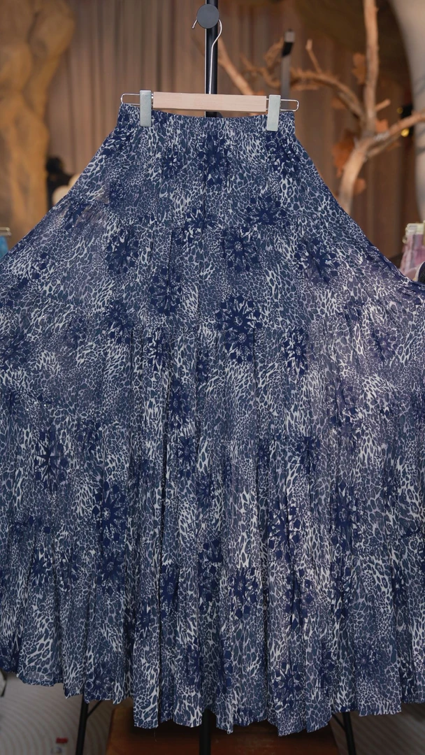 1050 夏季新款2025气质显瘦小众半身A字裙Q3671