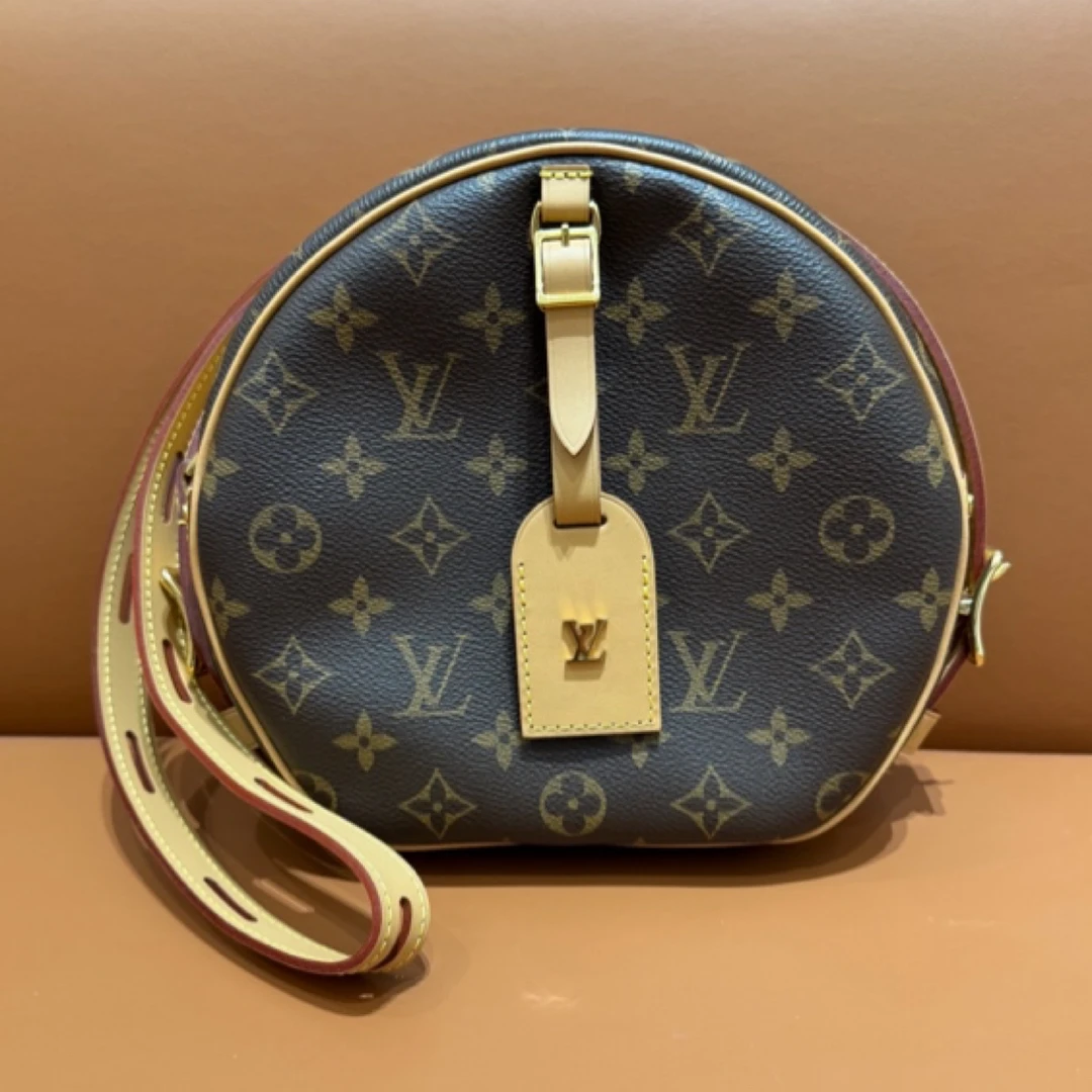未使用 LouisVuitton/路易威登 Lv大圆饼大软饼 斜挎包17109918